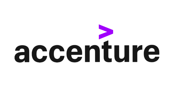 La imagen es el logo de Accenture. El texto "accenture" está escrito en letras minúsculas con un símbolo mayor que (">") de color violeta encima de la letra "t", lo que refleja su experiencia en Comunicaciones Corporativas.